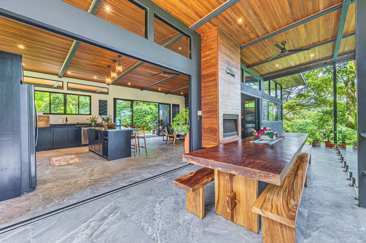 La Sombra Villas, Where Nature Meets Comfort in Tinamates!