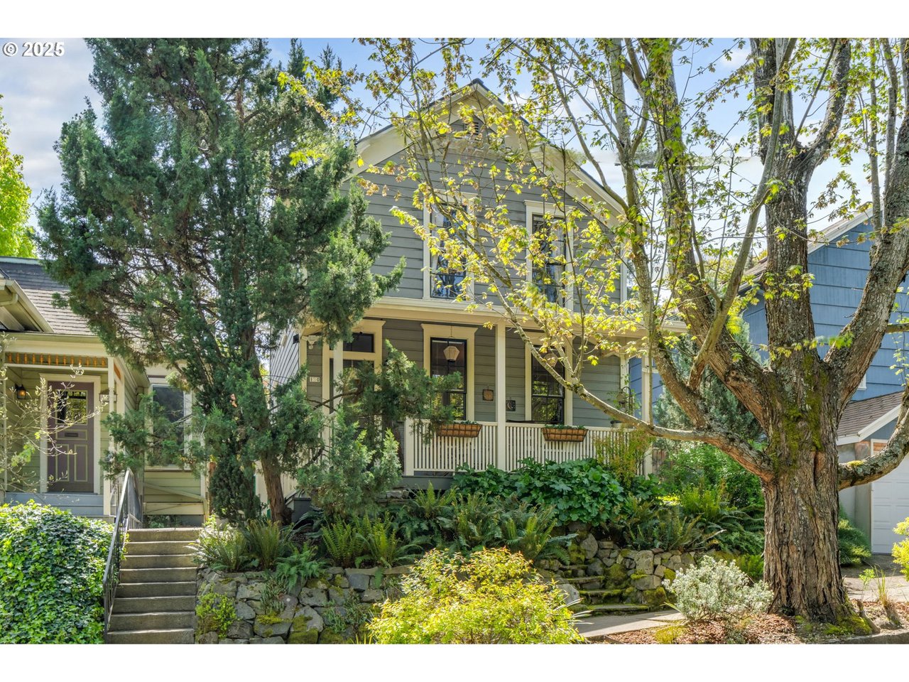 Best Neighborhoods in Lake Oswego, According to a Top Producing REALTOR®