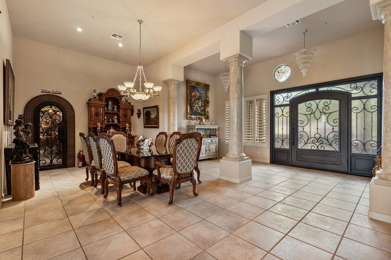 9657 E PEREGRINE Place