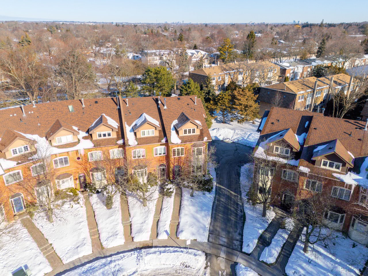 63 Tradewind Drive, Oakville