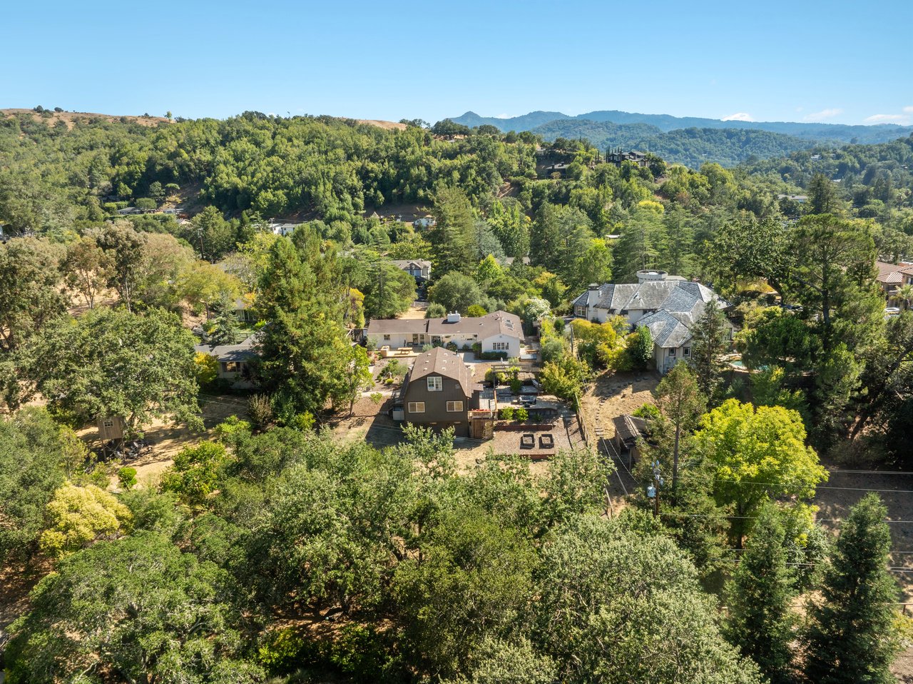 139 Deer Hollow Rd