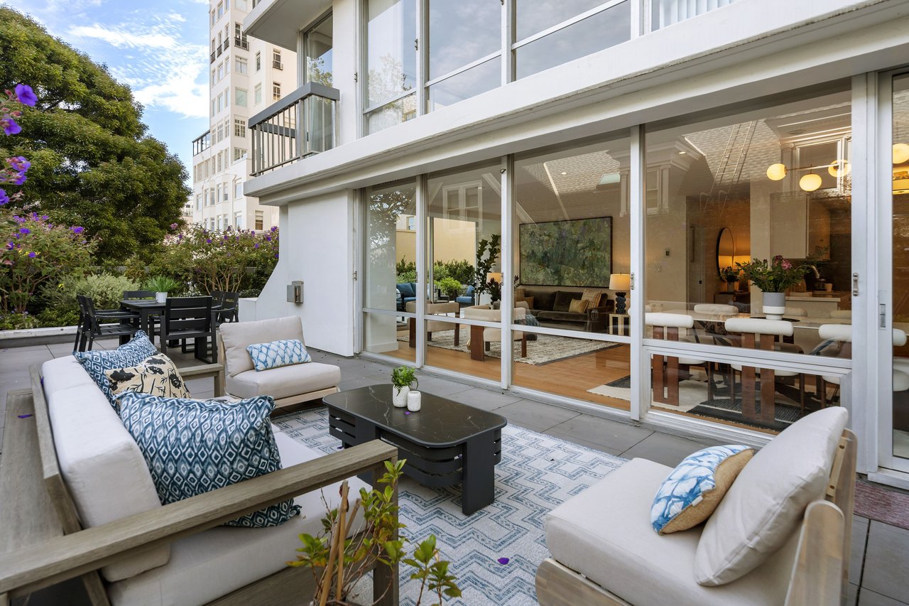Indoor Outdoor Living at 1998 Broadway