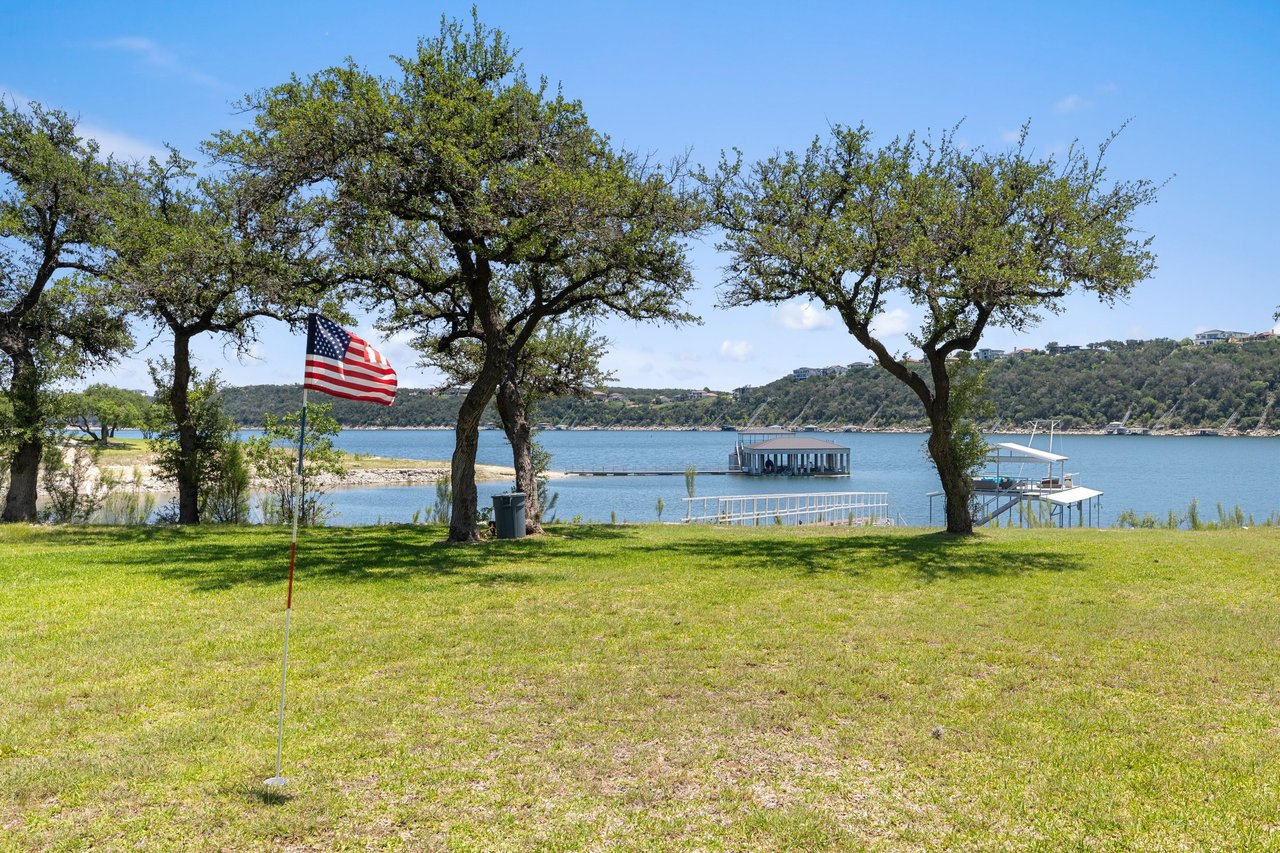1209 Edgewater Drive