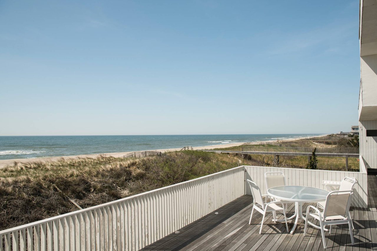 79 Surfside Dr