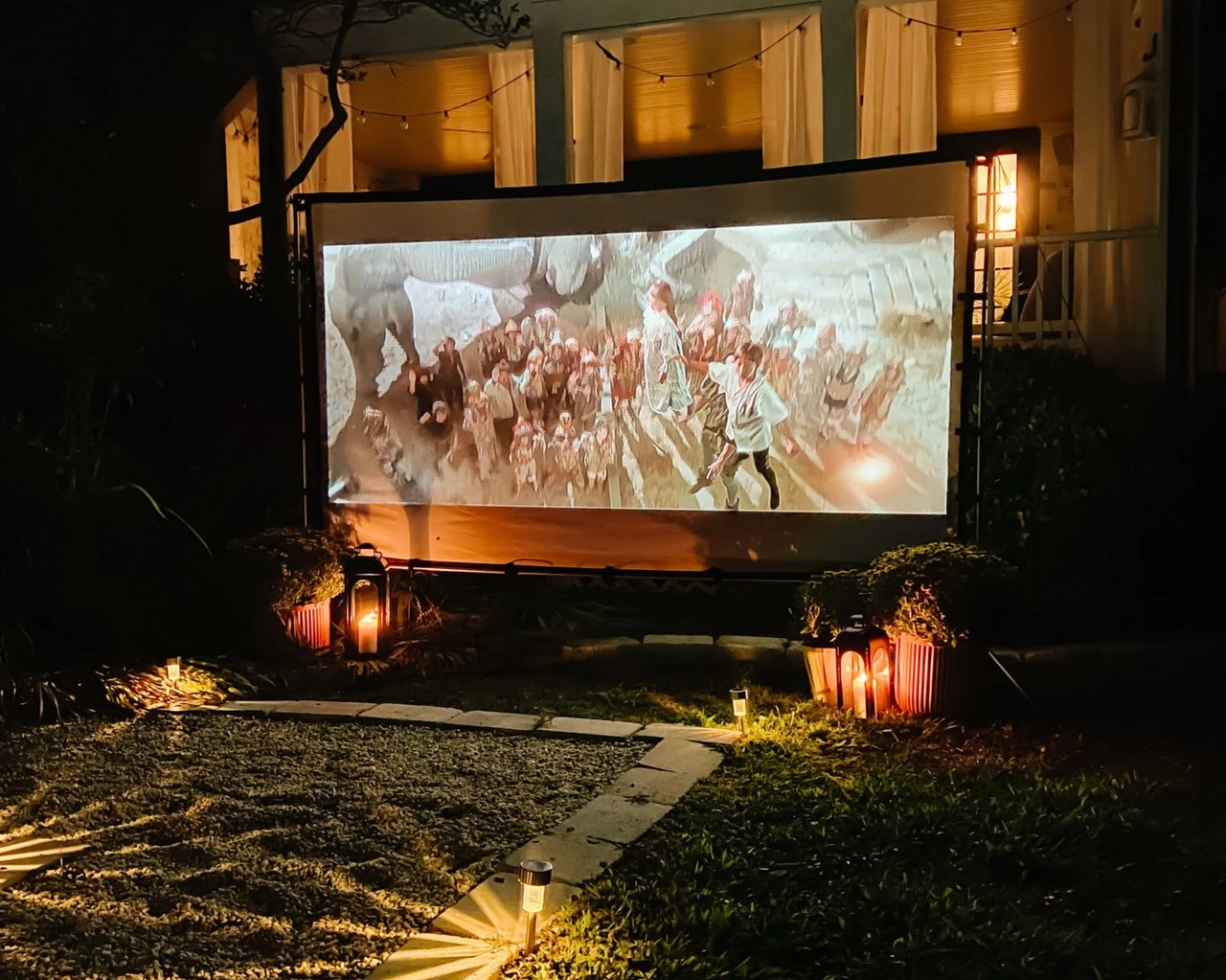 DIY Outdoor Movie Night Setup