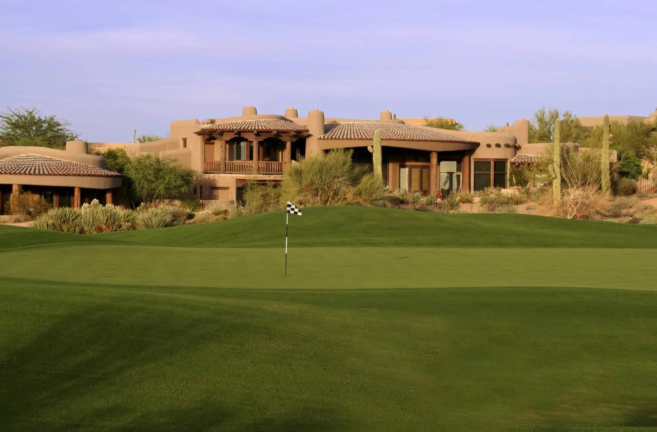 Tournament Hills: The Ultimate Luxury Living in Las Vegas