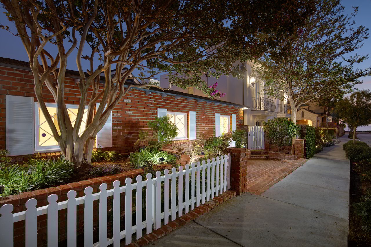 216 Poppy Avenue