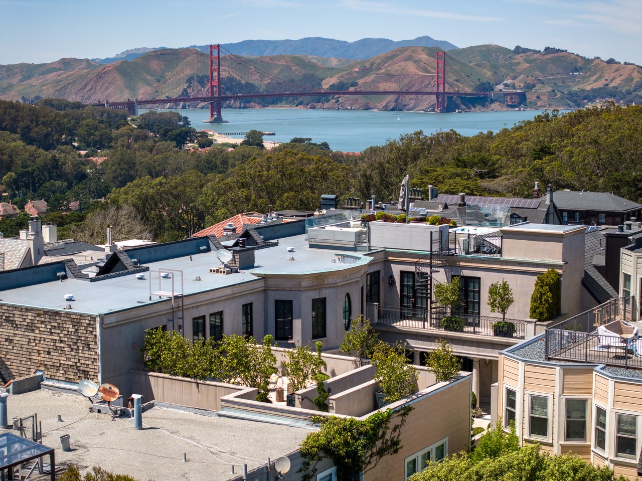 Pacific Heights Estate