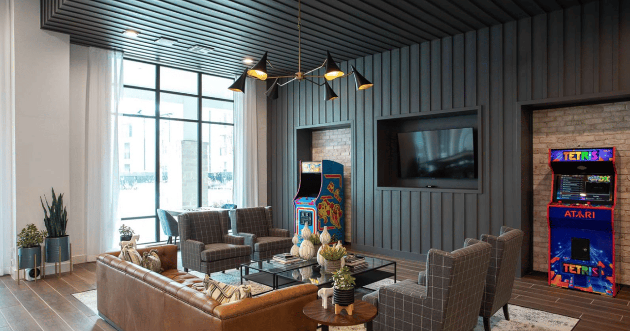 Enjoy up to 8 Weeks Free!