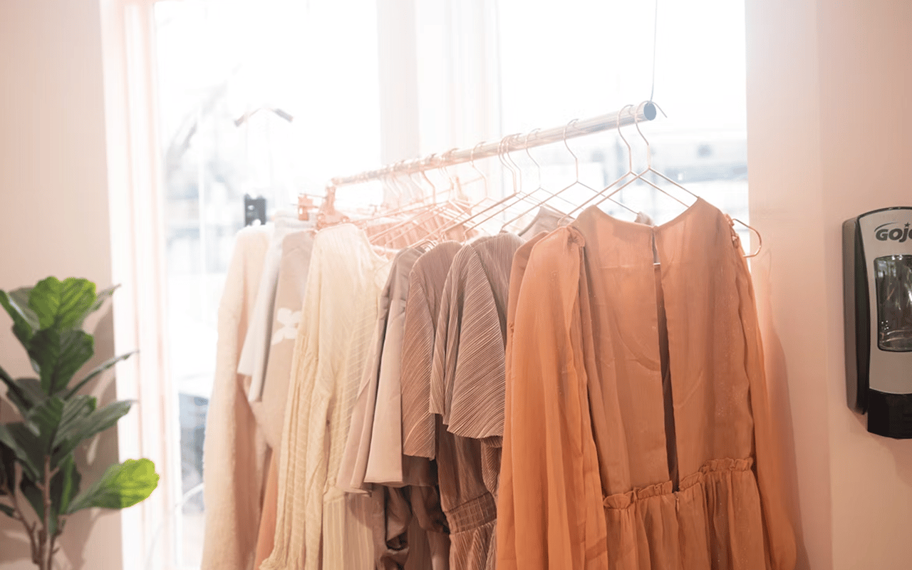 Naples’ Best Kept Secrets: High‑End Designer Boutiques To Come And Visit