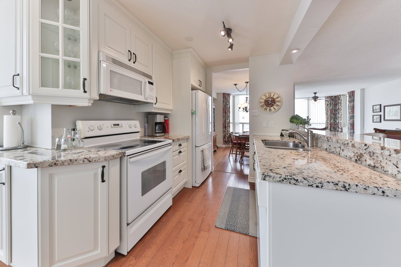 20 Cherrytree Drive #1104