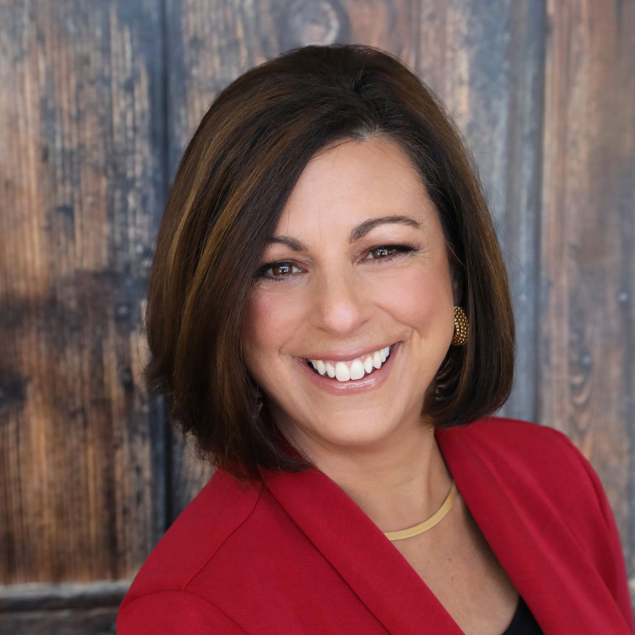 Ally Edwards Santa Barbara, CA Real Estate Agent Headshot