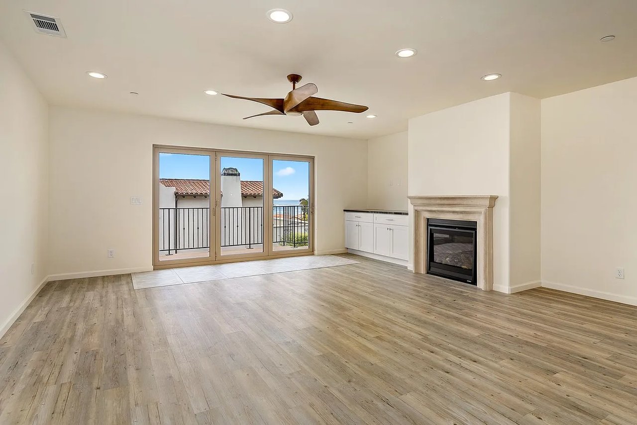 103 Greve Pl