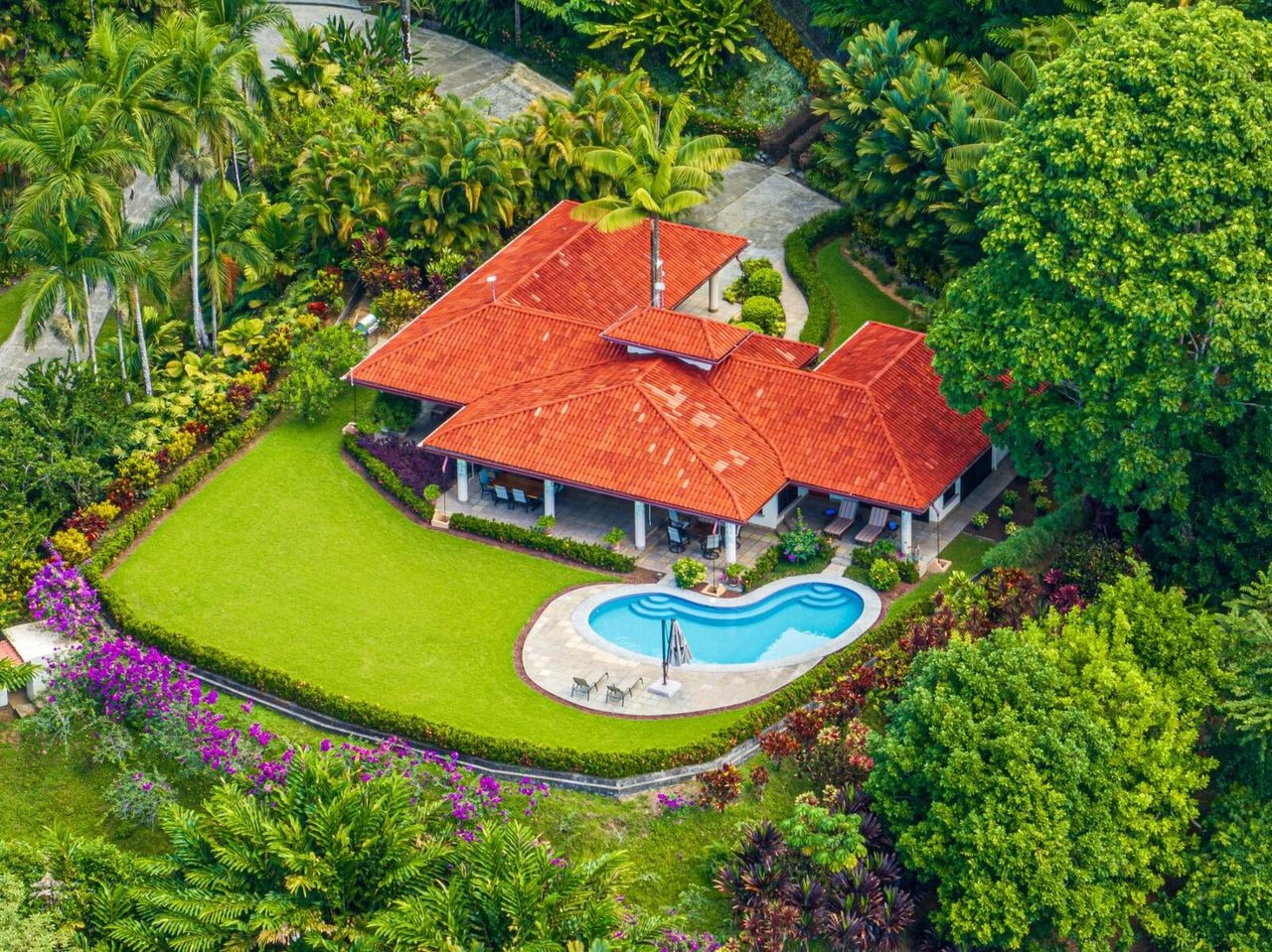 Private Gated Ocean View Estate, Ojochal, Puntarenas