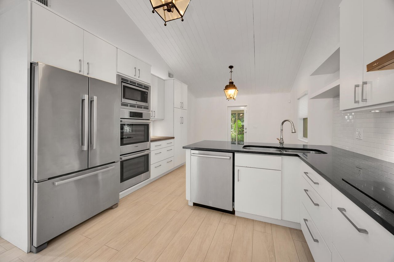 The Oak Haven - The Perfect Coral Gables Home