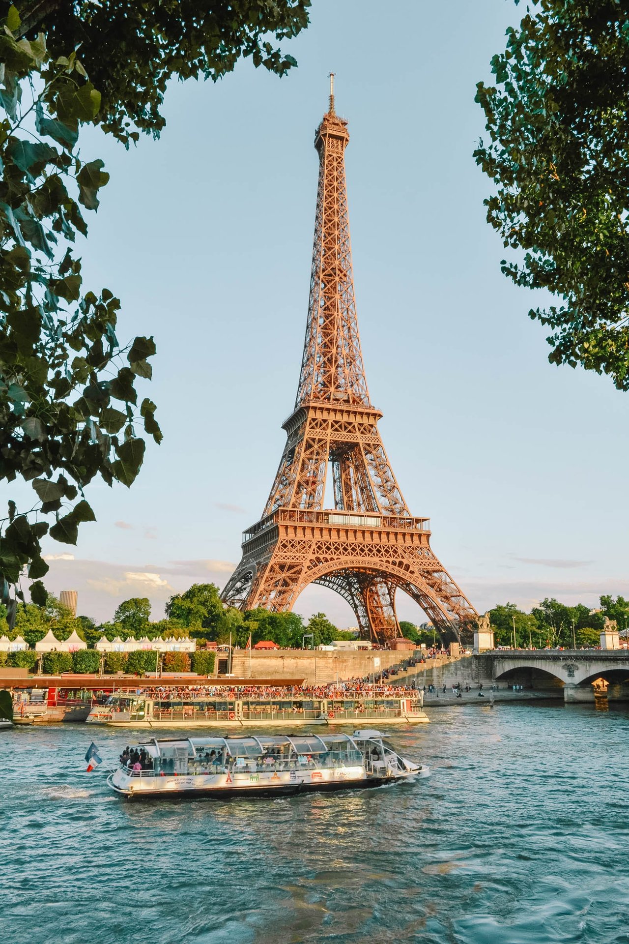 Douglas Elliman | Paris