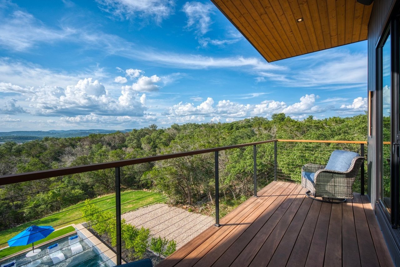 Luxxis Design 1104 Summit