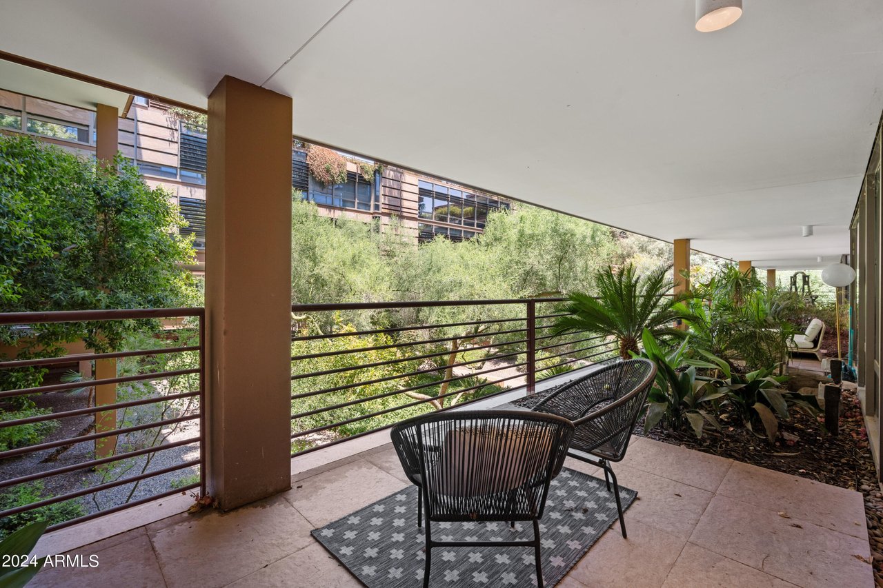 7157 E Rancho Vista Dr, #2010