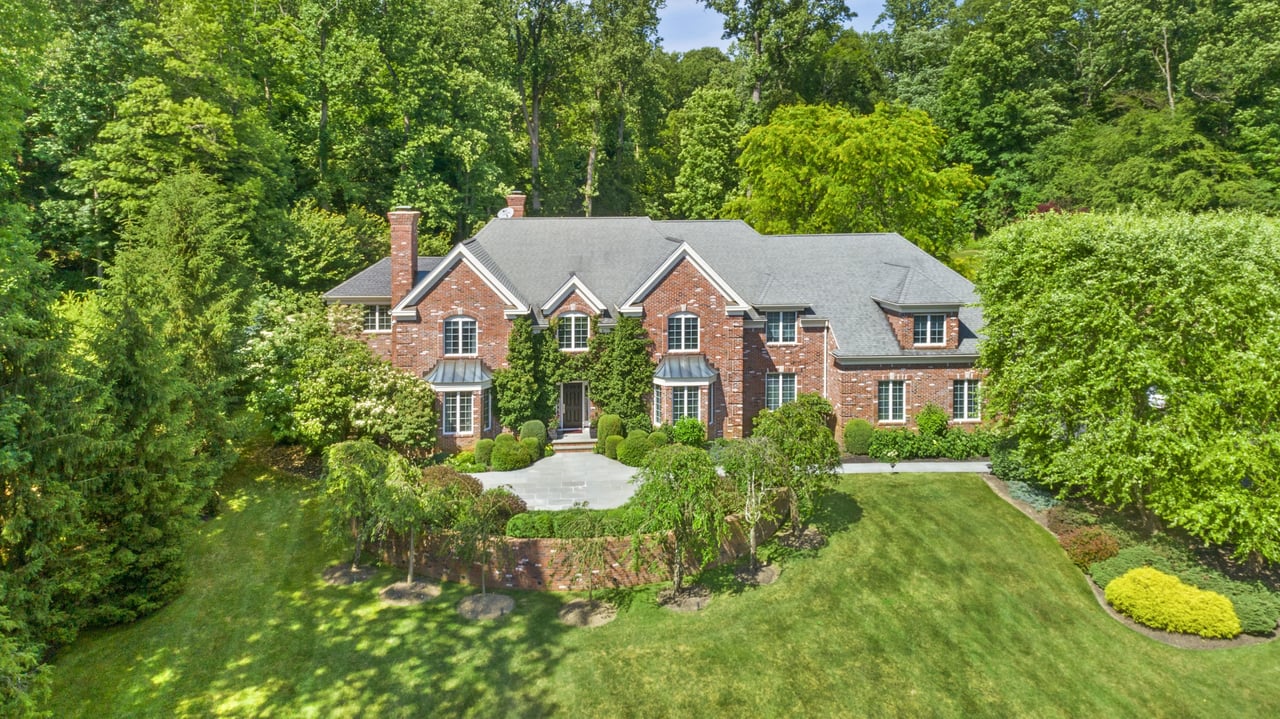 15 Stony Brook Pl, Armonk NY