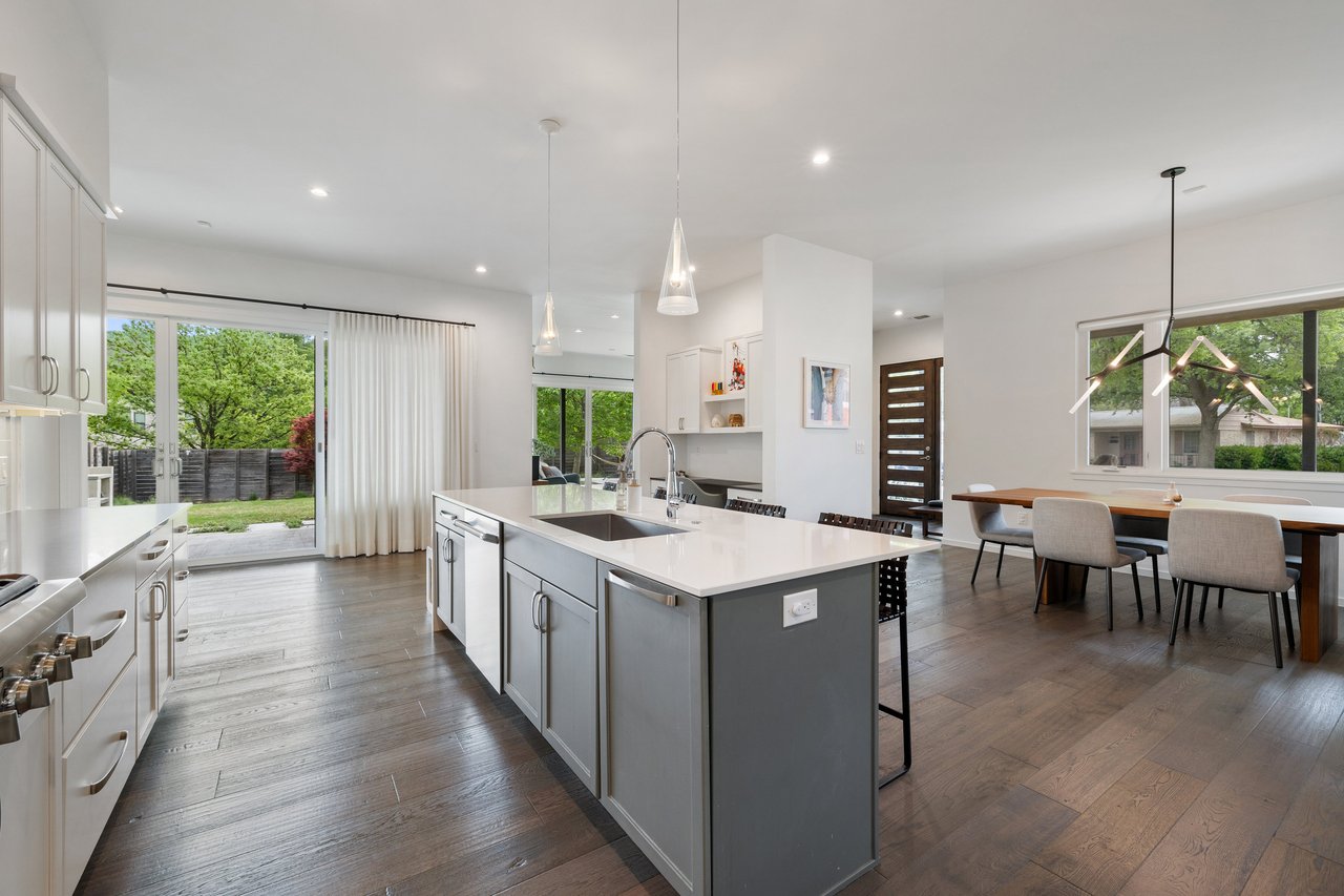 2500 Cedarview Drive