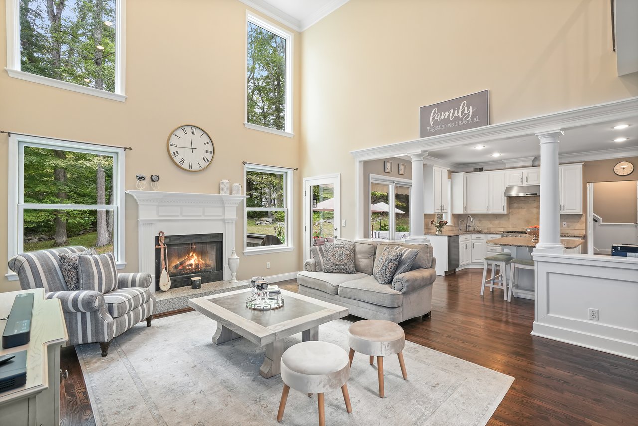 19 Ledgewood Lane