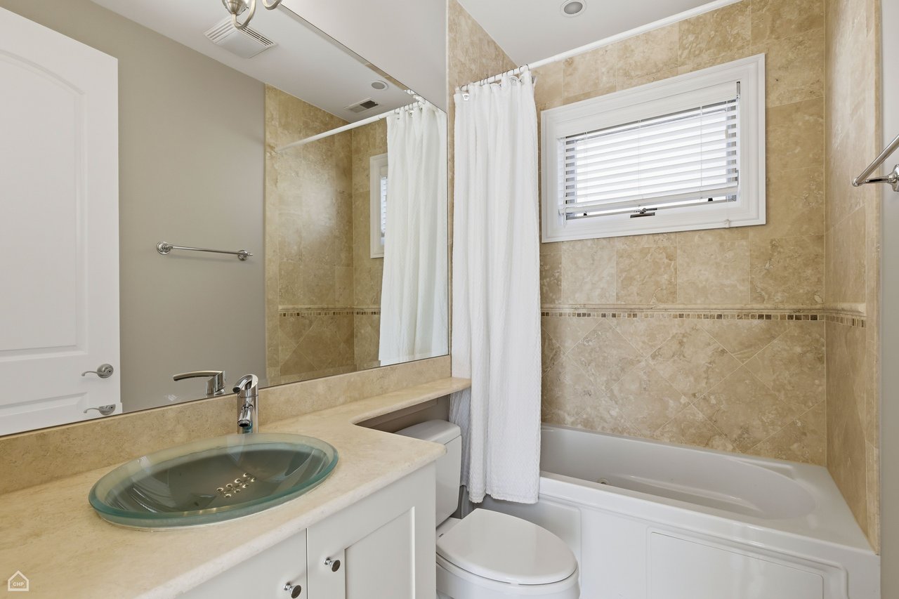 2115 W Superior Street 