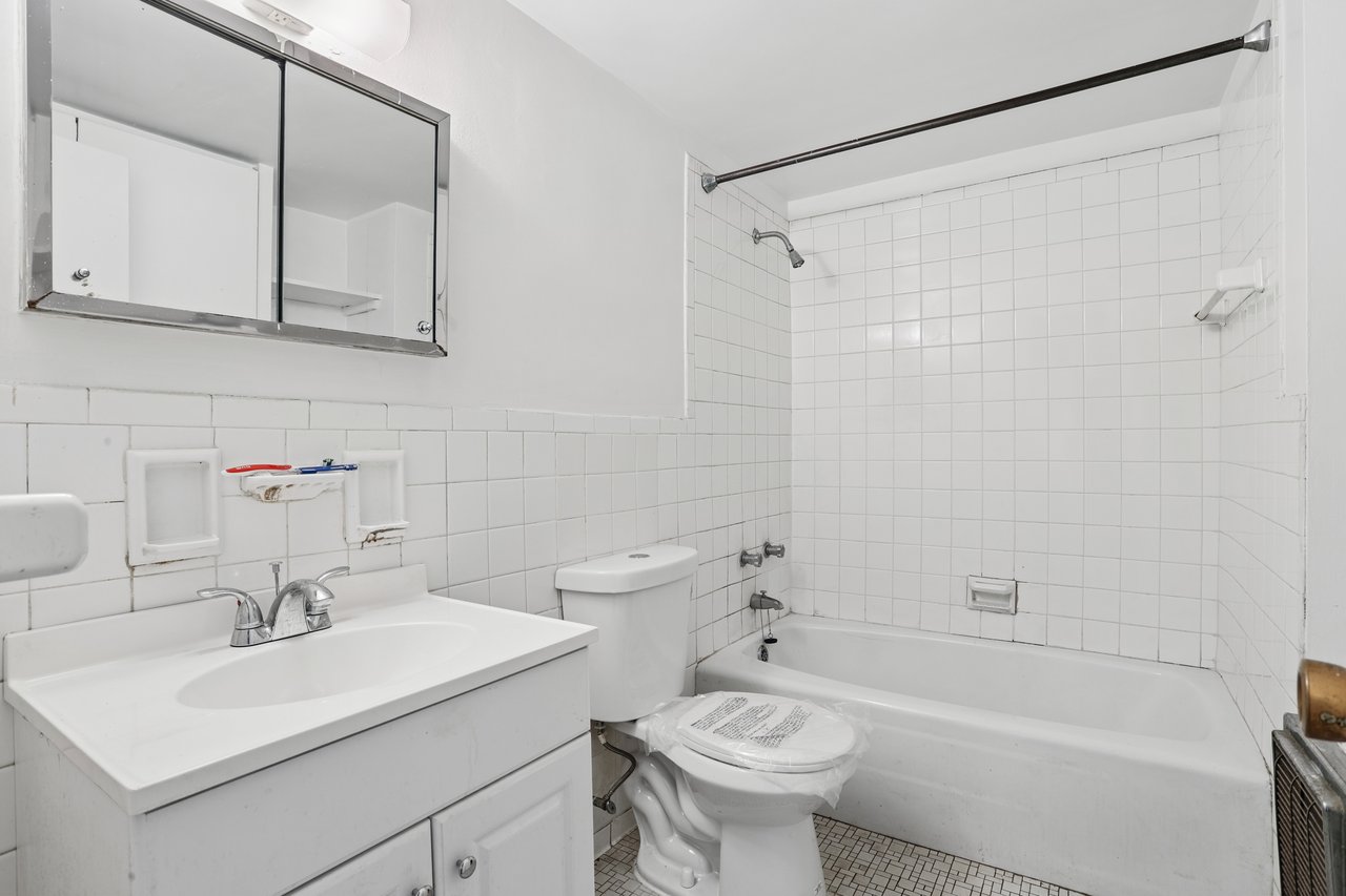 330 East 49th Street Unit 7M