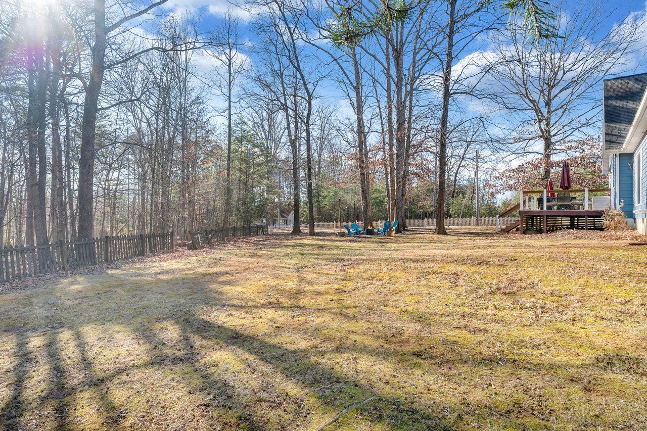 100 Sandpiper DR