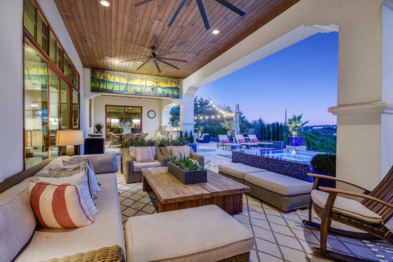Executive Villa With Breathtaking Views
