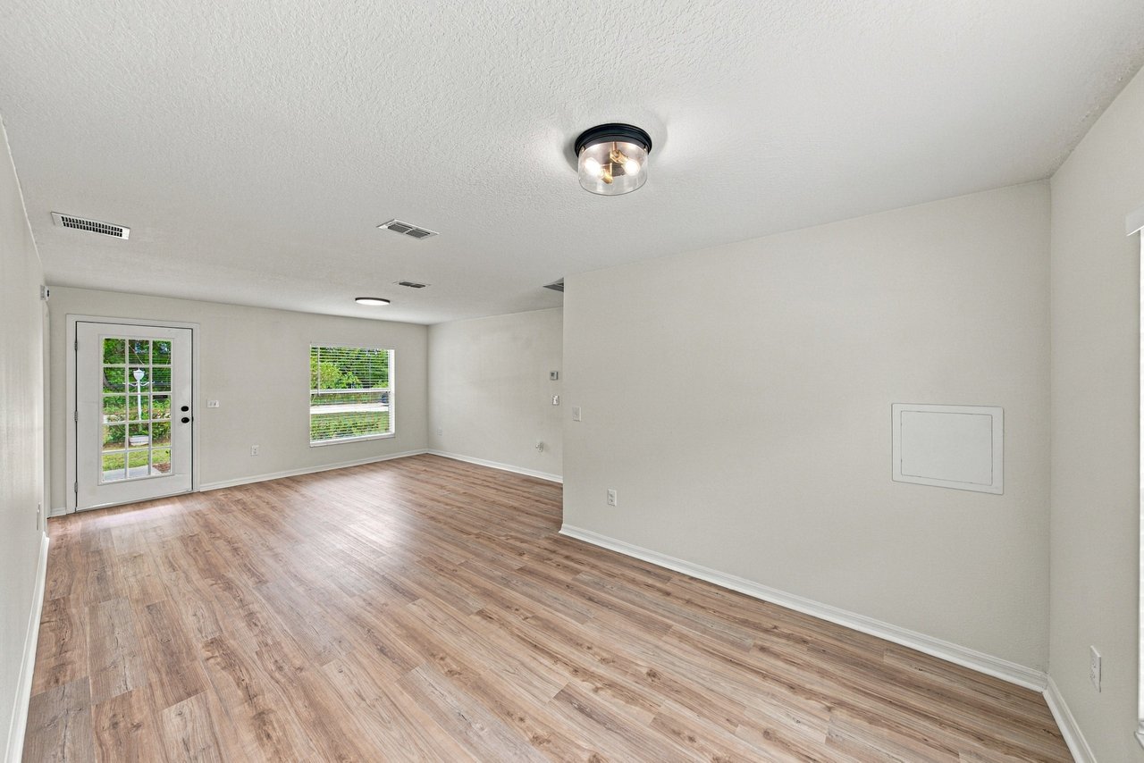 760 NW 52ND AVE