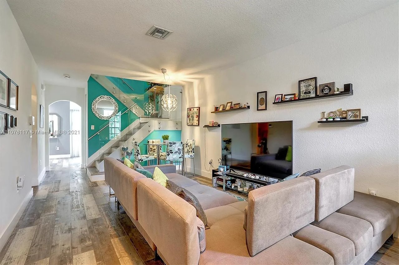 8457 SW 25th Ct