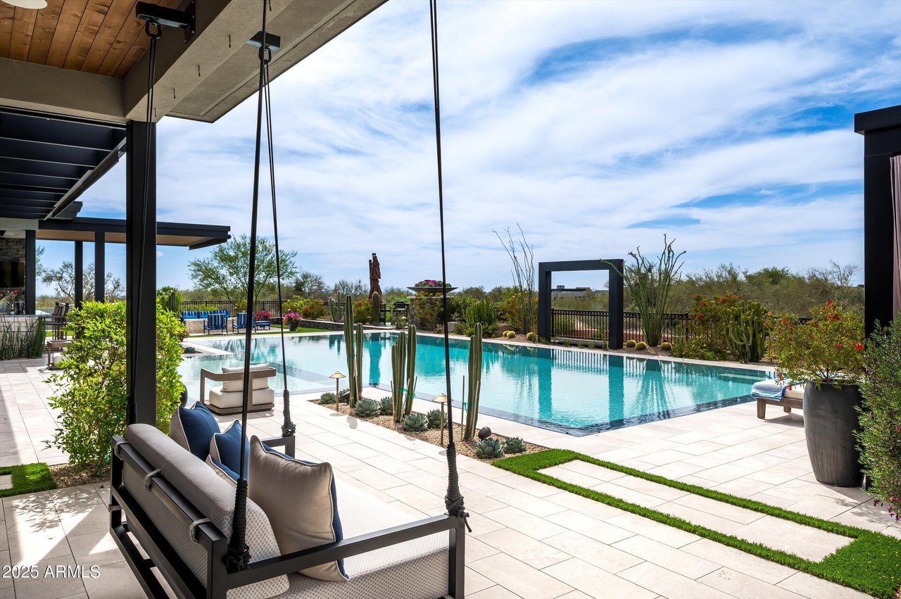 8328 E WHISPER ROCK TRL
