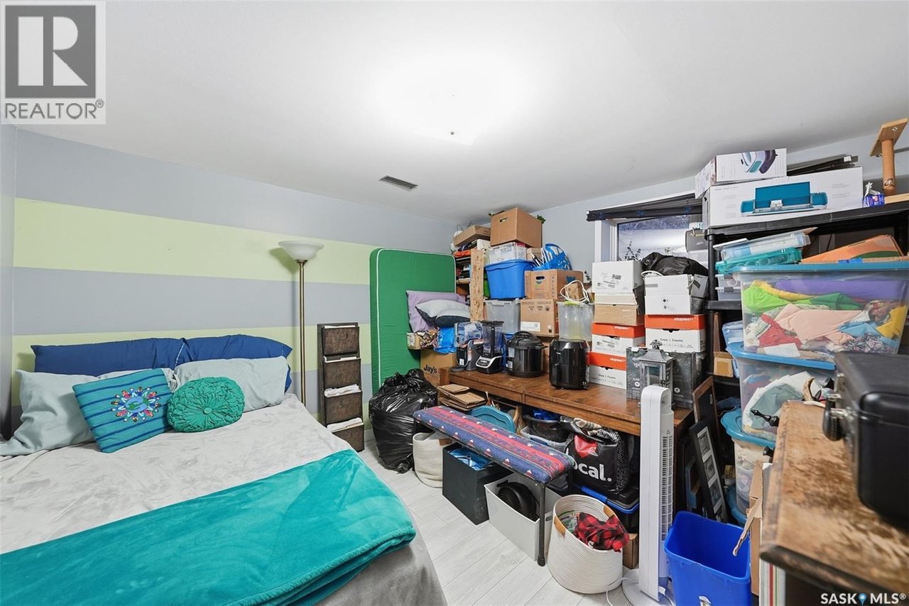 42 MacDowall CRESCENT