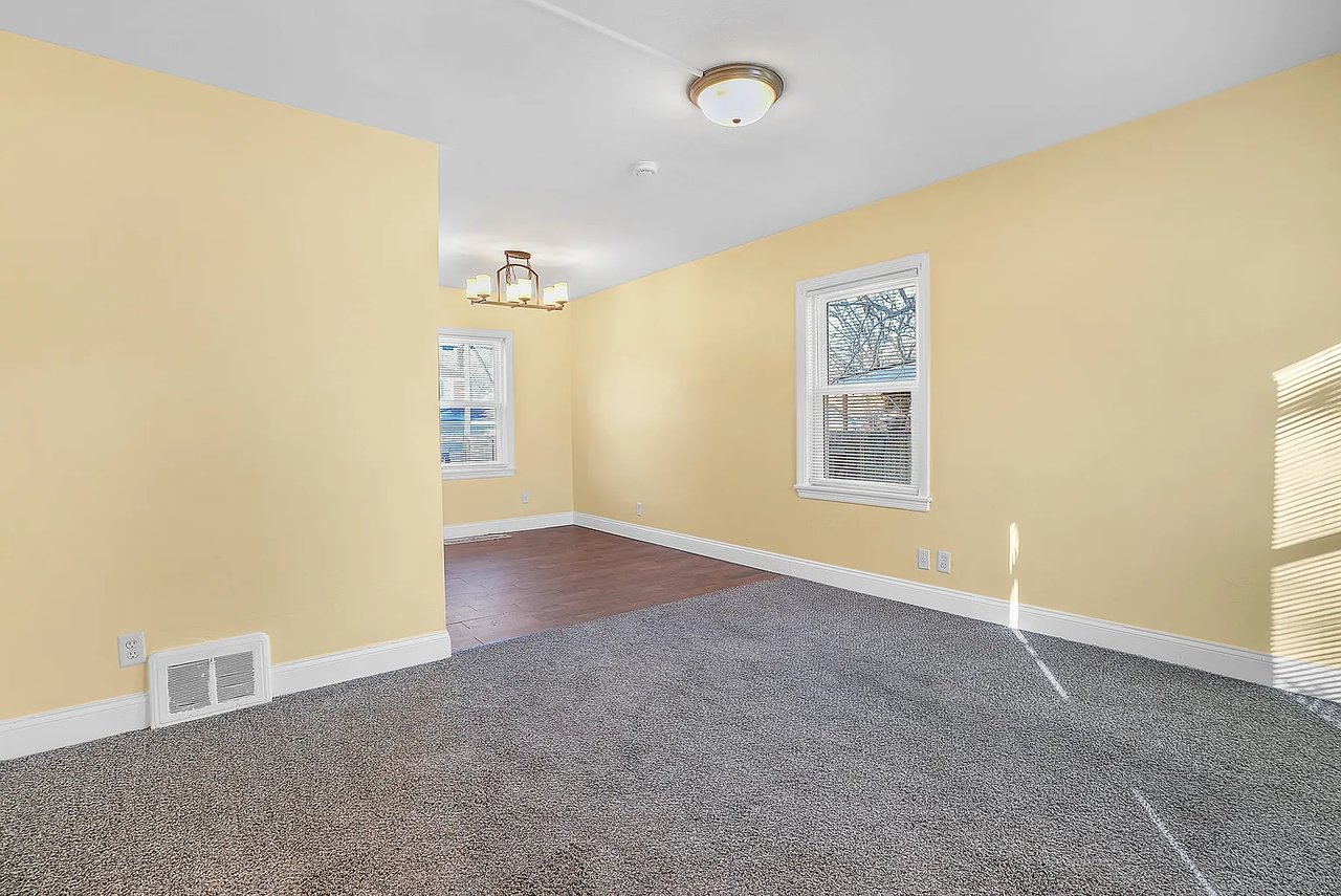 8206-8208 Highland Pl, Munster, IN