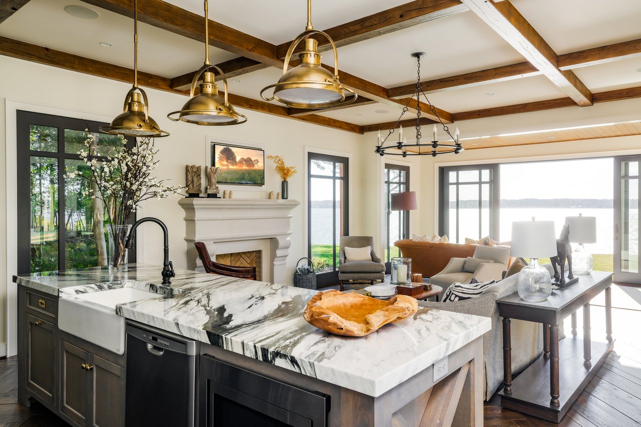 WATERFRONT GIBSON ISLAND ESTATE | 622 MAGOTHY