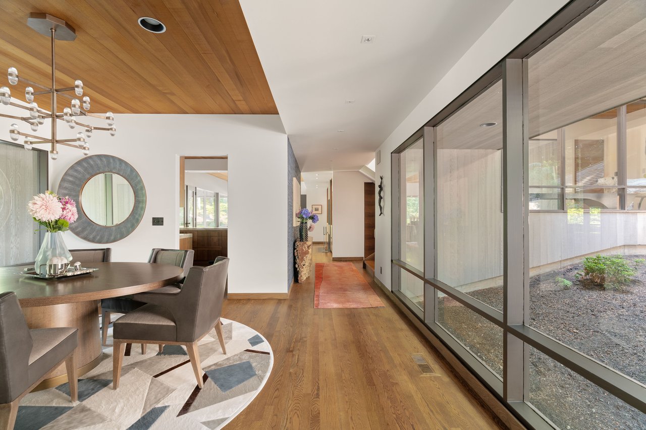 Architect Saul Zaik Designed Northwest Regional Modern Masterpiece 
