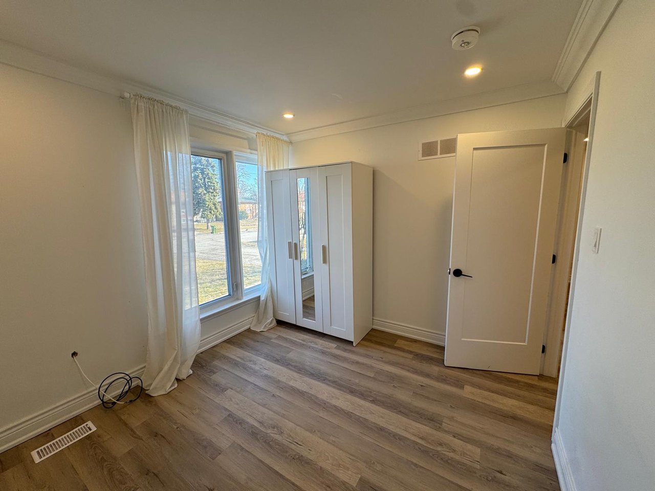 291 Brighton Avenue Unit: Main Front