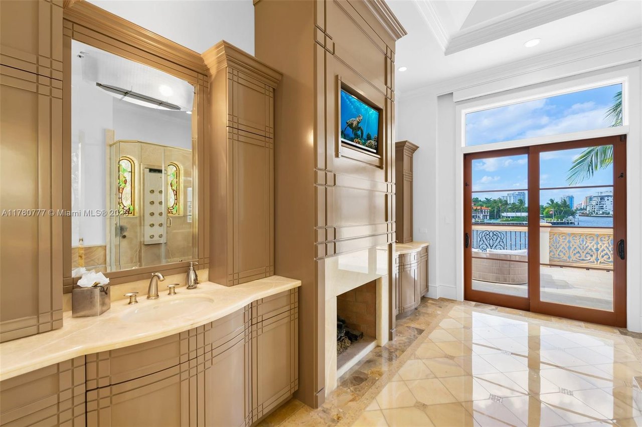 2509 Aqua Vista Blvd