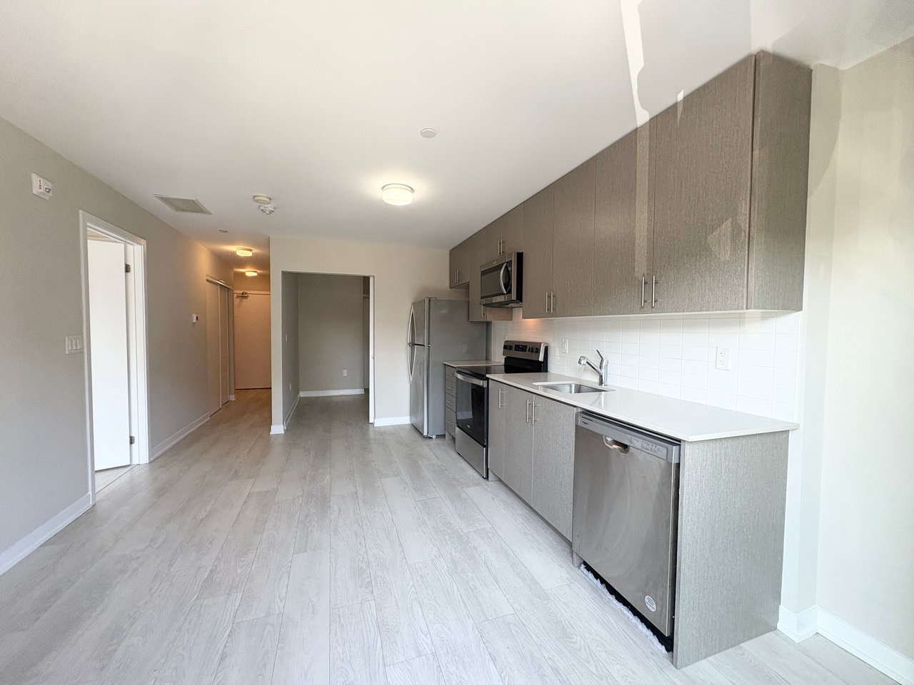 3401 Ridgeway Drive Unit: 307