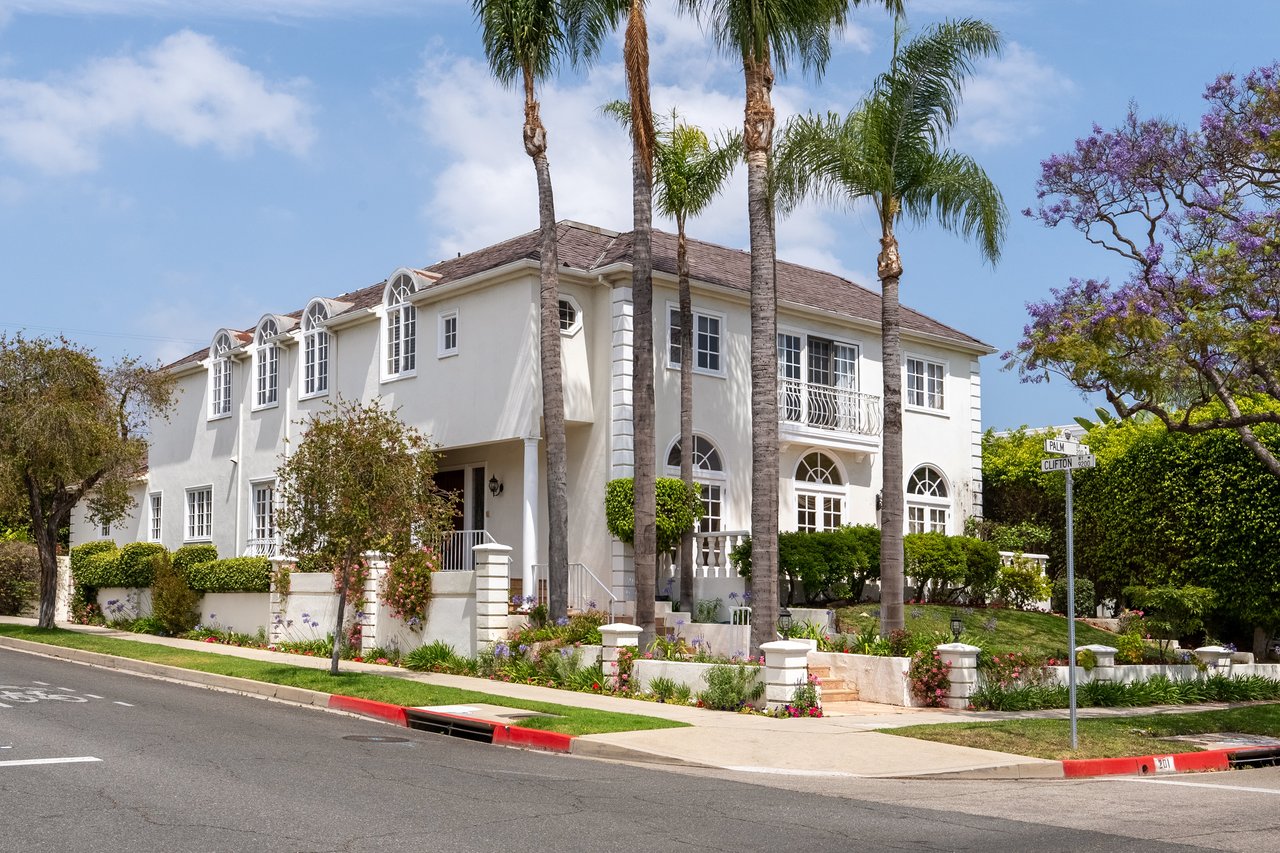 201 N Palm Dr, Beverly Hills 