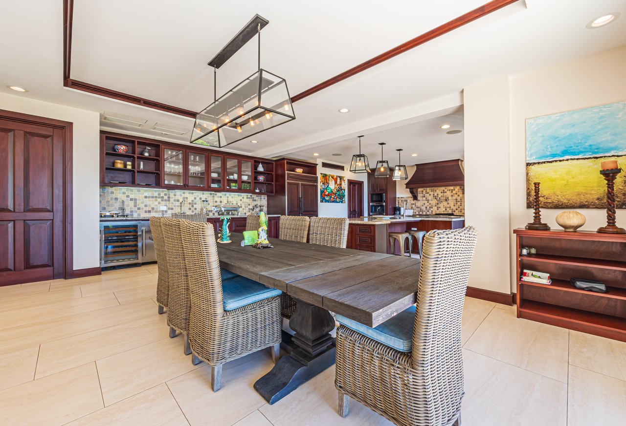 Nido Escondido, Playa Dominical