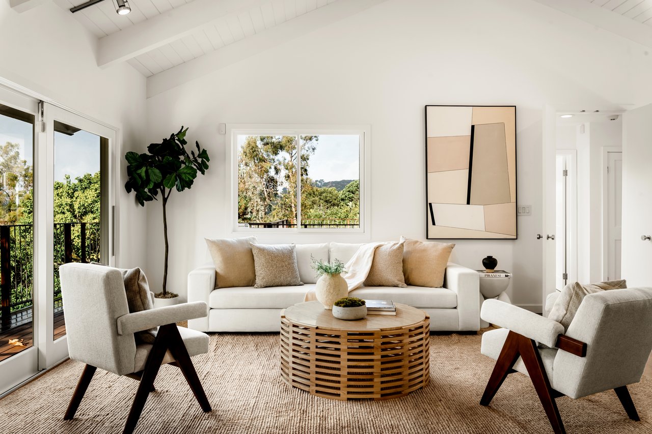 2745 La Cuesta Dr, Hollywood Hills