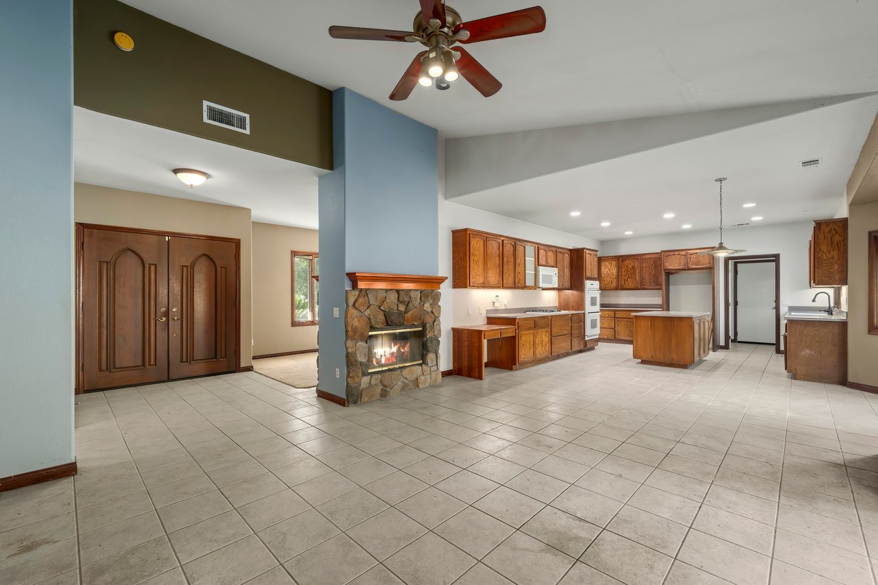 40994 Calle Bandido