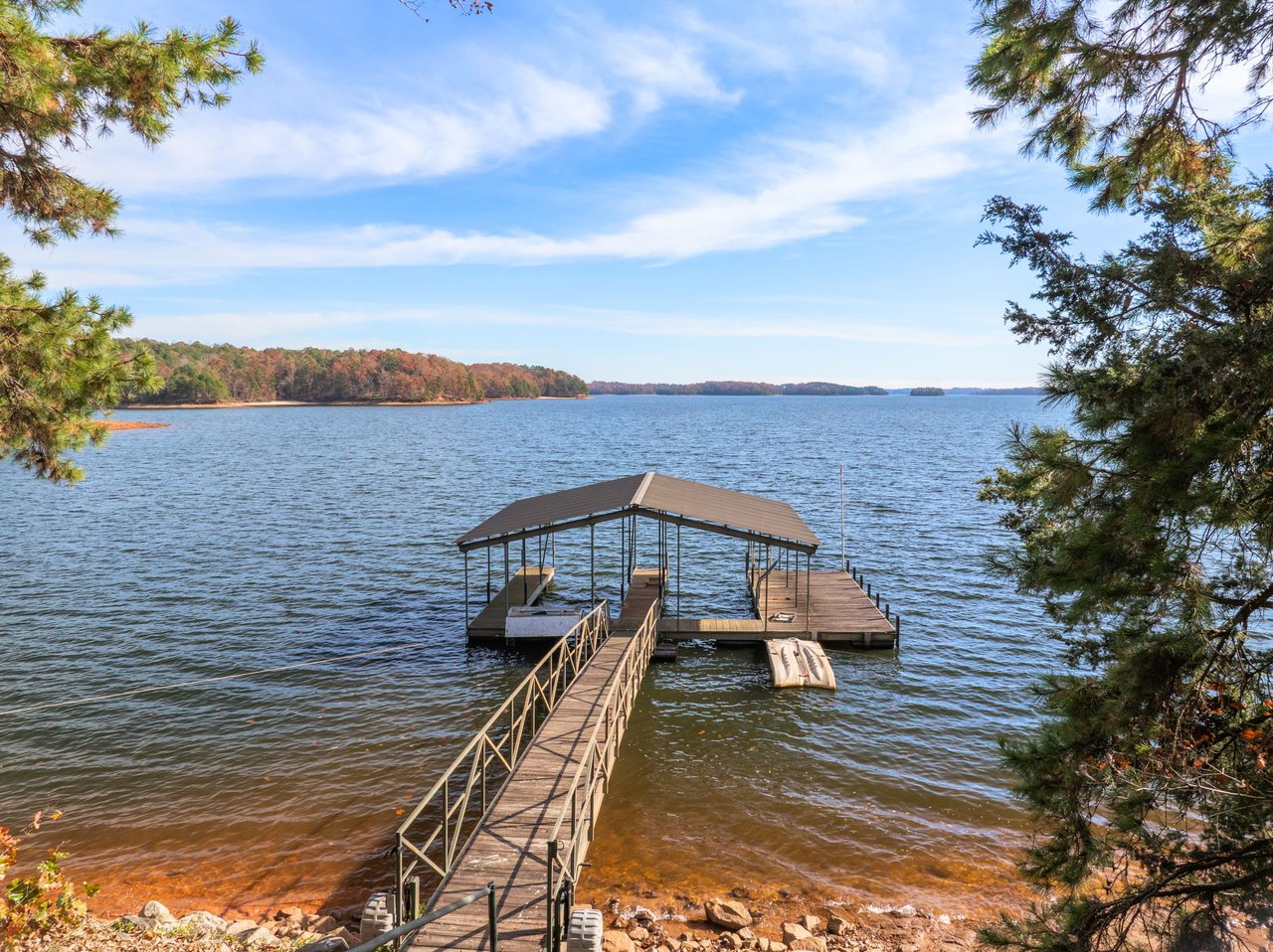 Is 2026 a Good Time to Sell a Lake Home on Lake Keowee or Lake Hartwell?