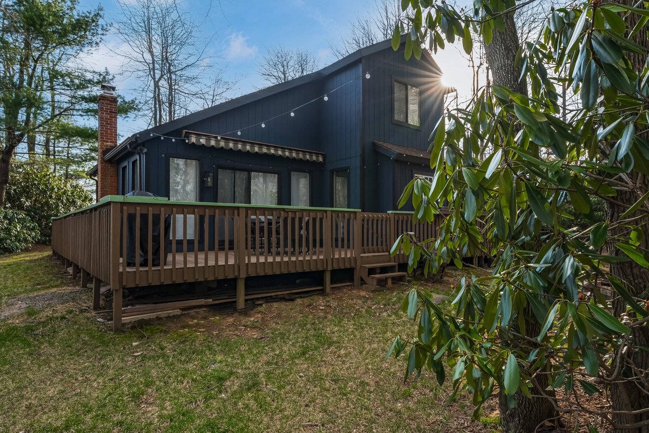 112 Crazy Horse Court
