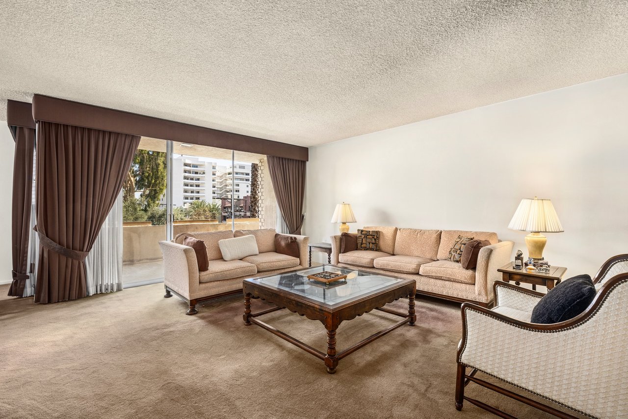7309 Franklin Avenue, No. 304