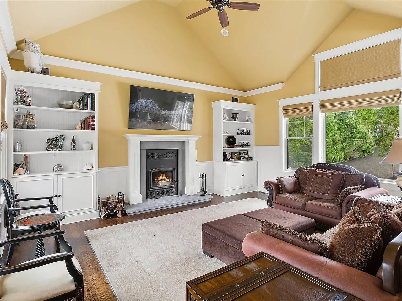 32C Honeysuckle Ln
