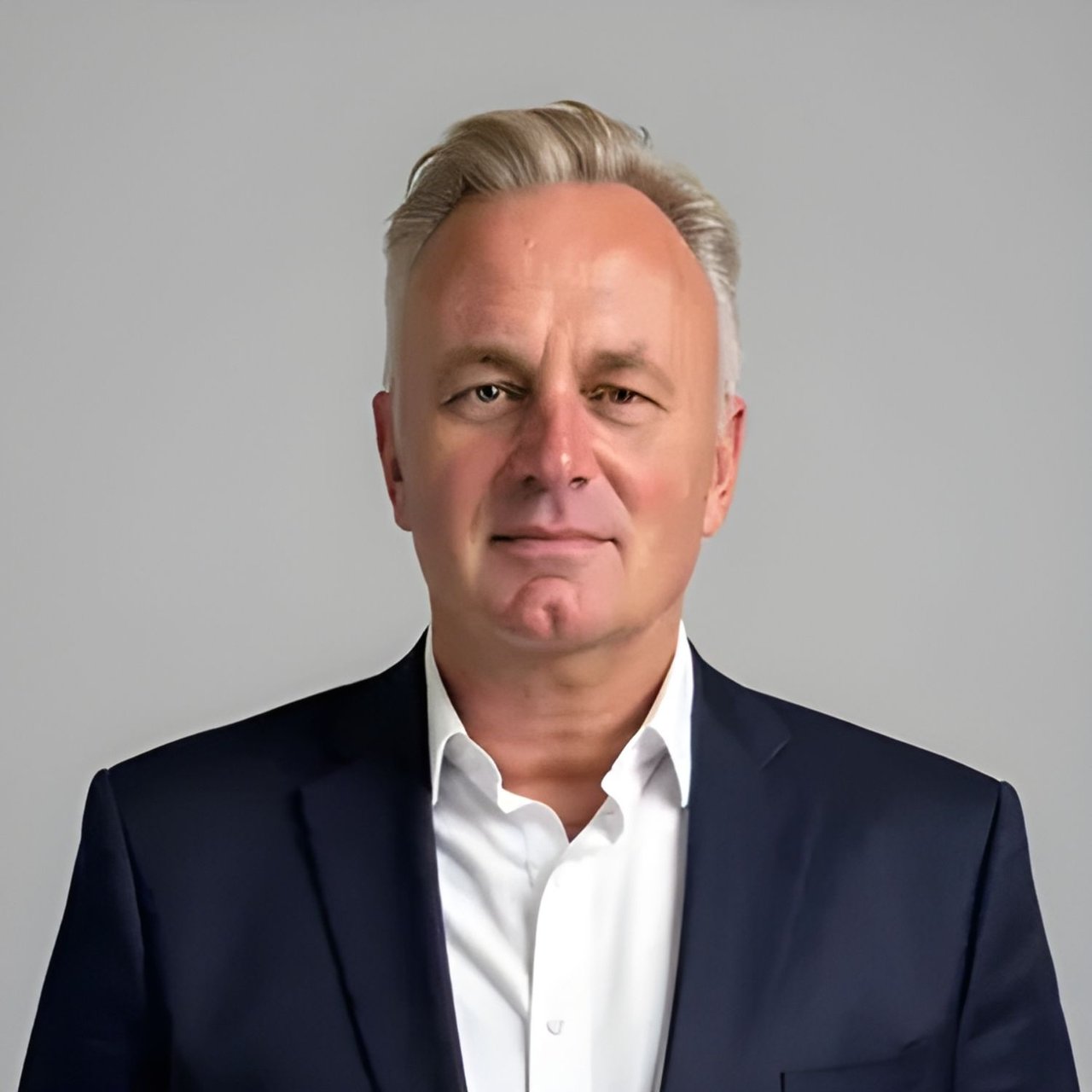Gordon Menninger St. Petersburg, FL Real Estate Agent Headshot