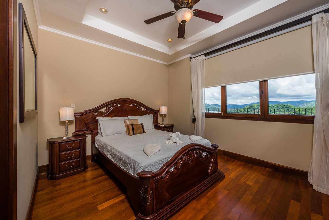 Flamingo Towers Penthouse #32 | Stunning ocean views with the luxury of condo living at Flamingo Beach!