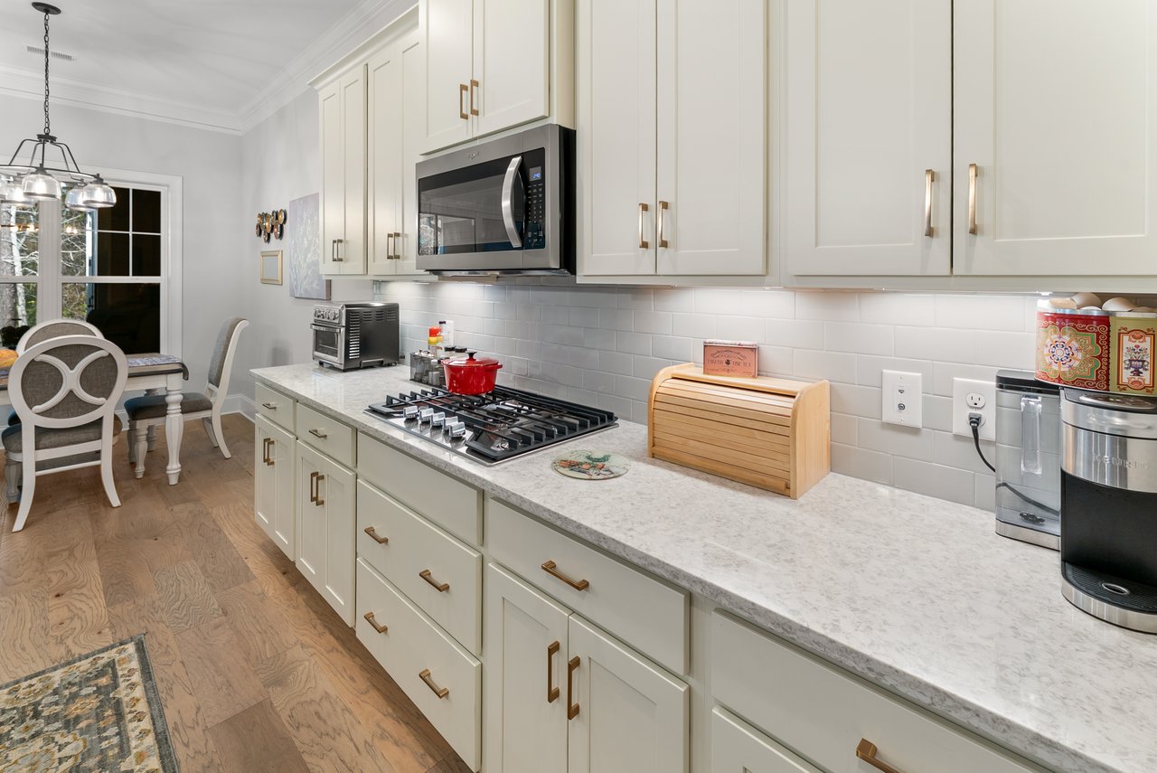 	 10 Golf Drive Pooler, GA 31322